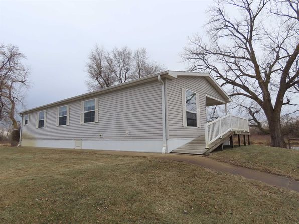 5 Benesch Lakes, Linwood, NE 68036