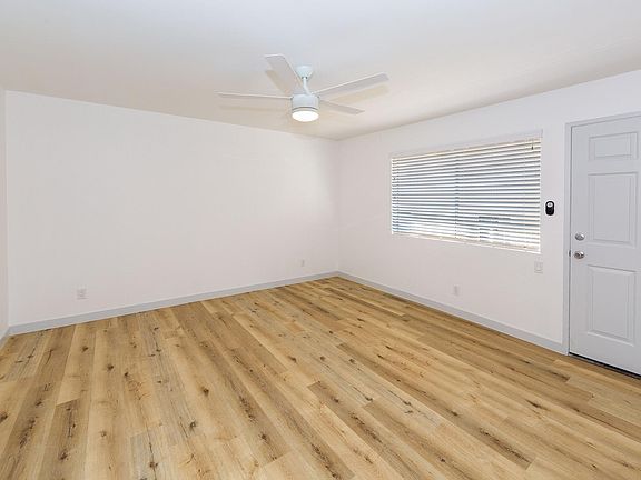 5th image of 1056 Belmont Ave APT 302