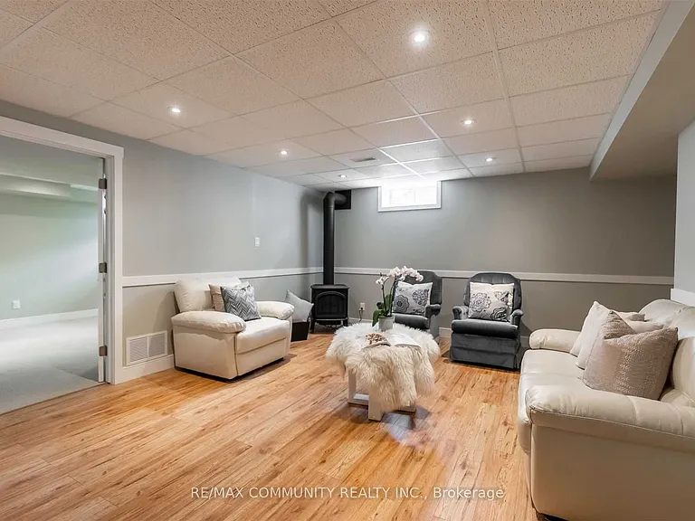 5 Pollock Ave — Photo 17