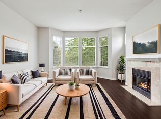 5677 208th St #305, Langley, BC V3A8J5