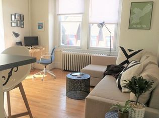 2045 Locust St APT 4R, Philadelphia, PA 19103