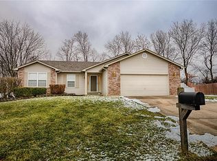 946 S Brampton Dr, Saint Charles, MO