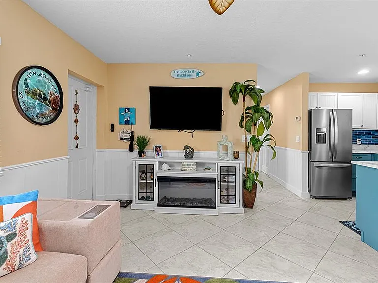 3740 Gulf Of Mexico Dr #114 — Photo 17