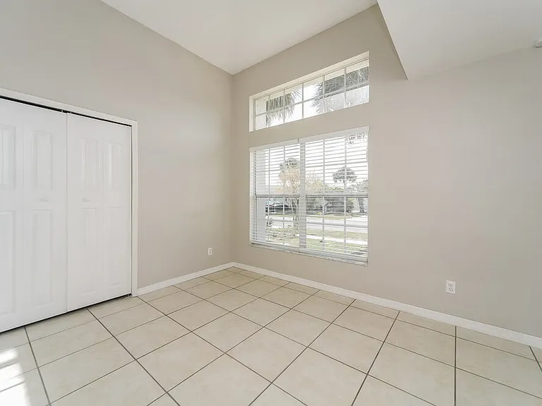 3235 Brewster Dr — Photo 13