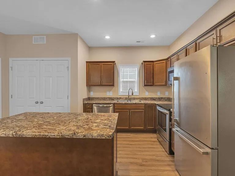 148 Broadleaf Dr — Photo 8