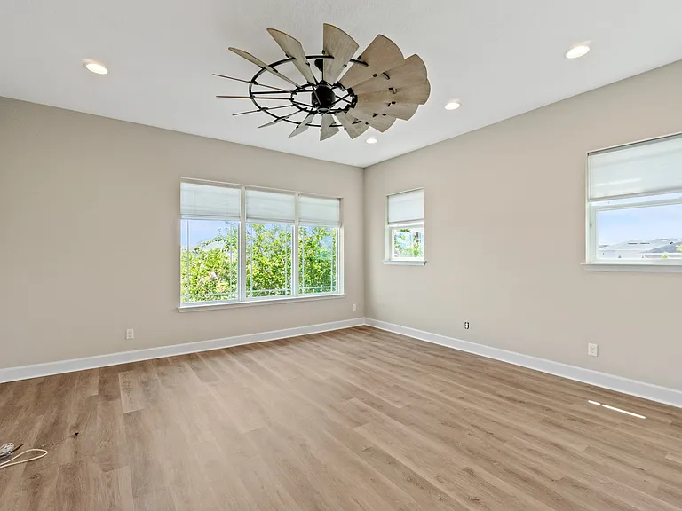 13273 Granger Ave — Photo 17
