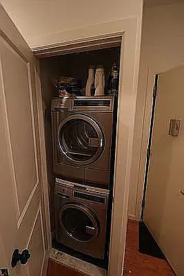 5th image of 321 Menahan St APT 1L