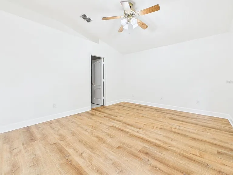 10553 Egret Haven Ln — Photo 32
