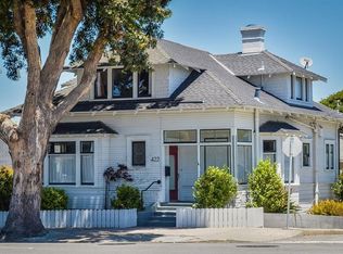 422 Pine Ave, Pacific Grove, CA