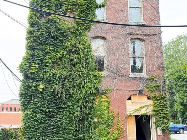 2 Saint Louis Pl, Buffalo, NY 14202