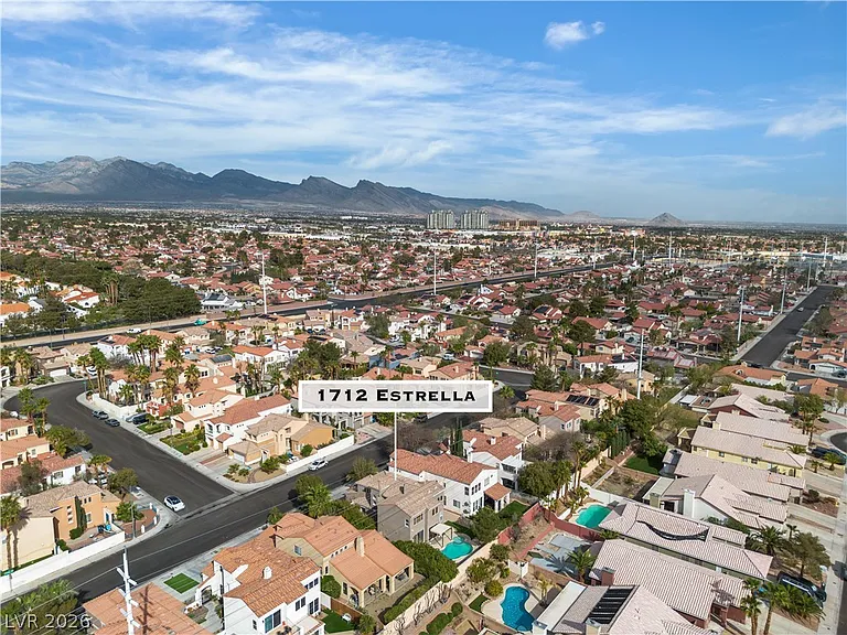 1712 Estrella St — Photo 54