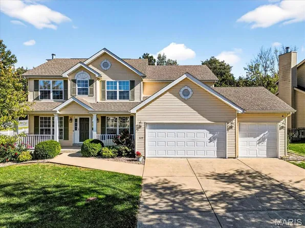 629 Derek Dr, Wentzville, MO 63385