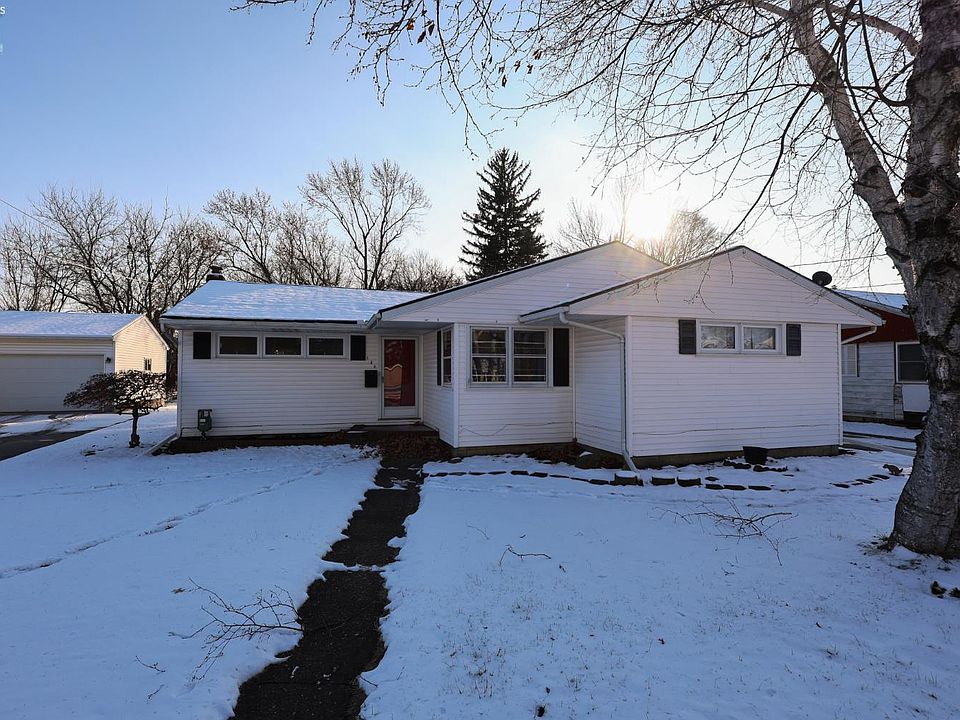 1st image of 120 Haensler St