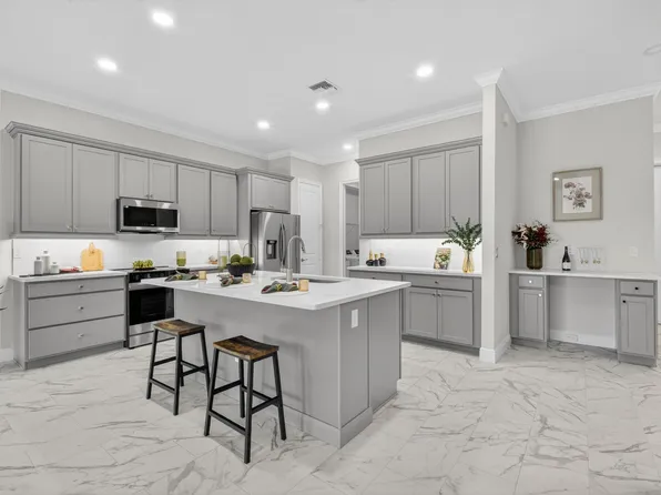 1805 Bridgepointe Circle #2, Vero Beach, FL 32967