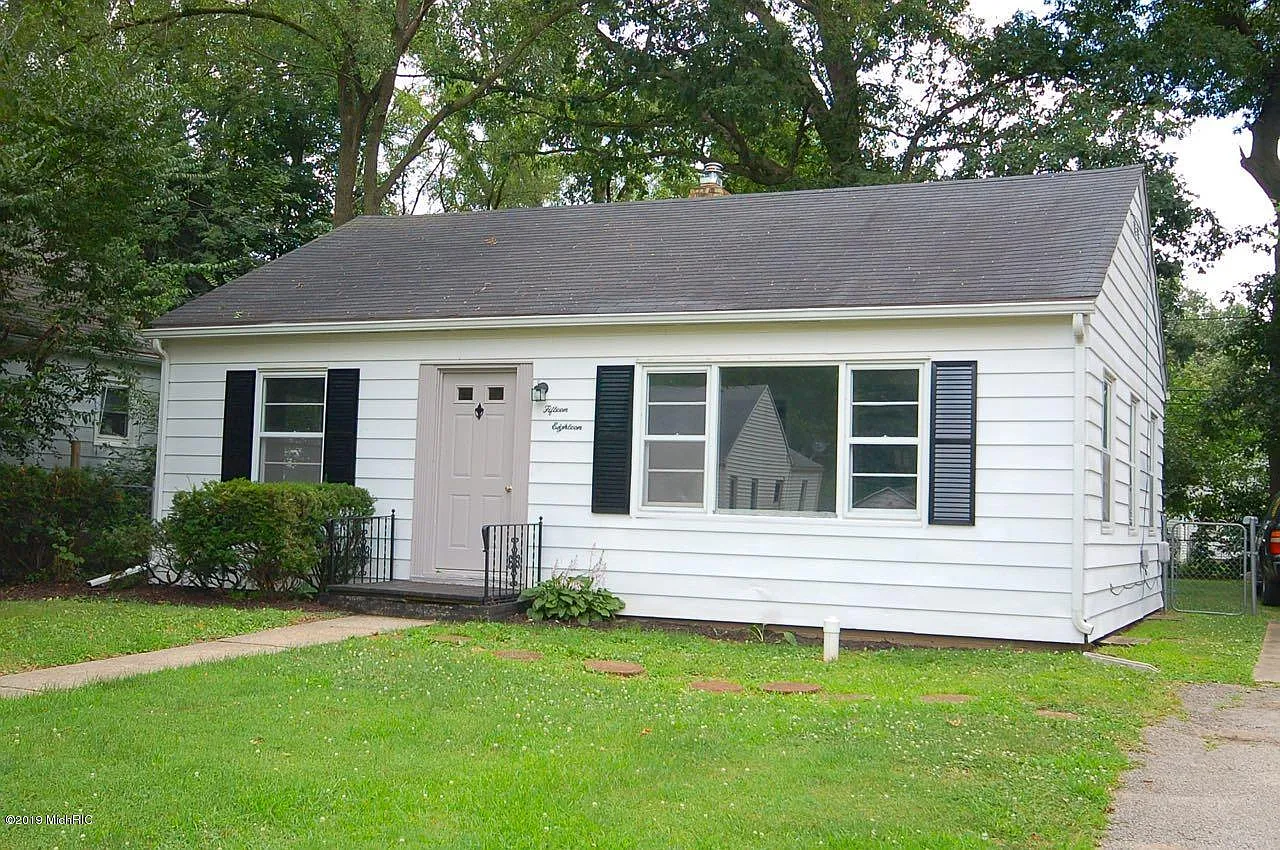 1518 Maple St photo 1