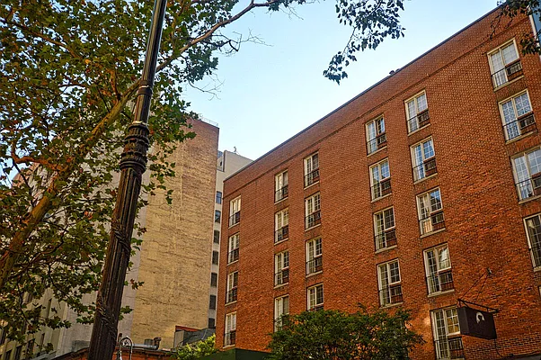 Rented by Bold New York | media 27