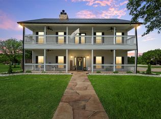 738 Old Ranch Rd, China Spring, TX 76633