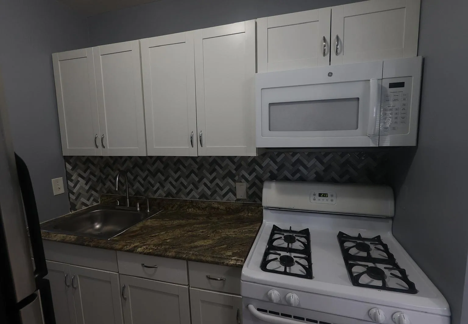 4645 Hillside Rd SE — Photo 4