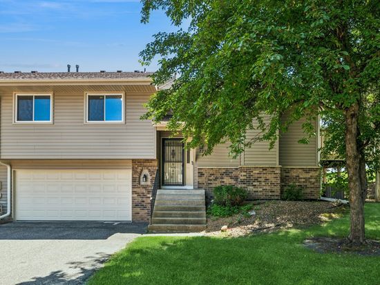 7297 Pontiac Cir, Chanhassen, MN 55317