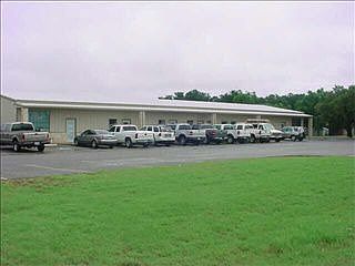 1st image of 4000 Crescent Dr