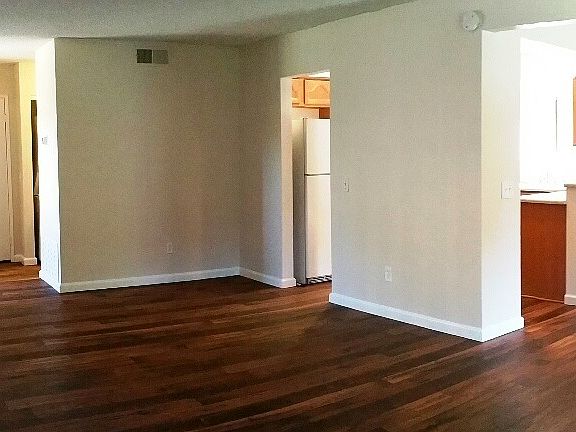 4th image of 2231 Via Esmarca APT A