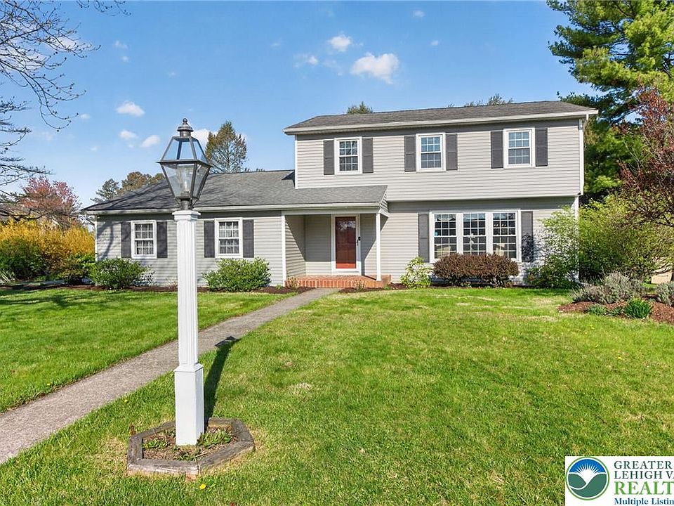1st image of 1078 Hill Dr