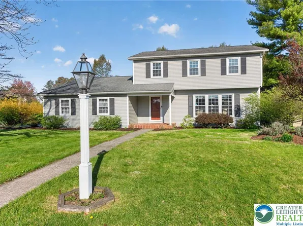 1078 Hill Dr, Allentown, PA 18103