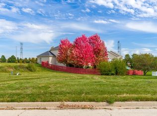 535 Cross Plains Rd, Rockford, IL 61107