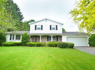155 Blue Grass Ln, Rochester, NY 14626