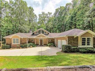 355 Farmer Dr, Hampton, GA 30228
