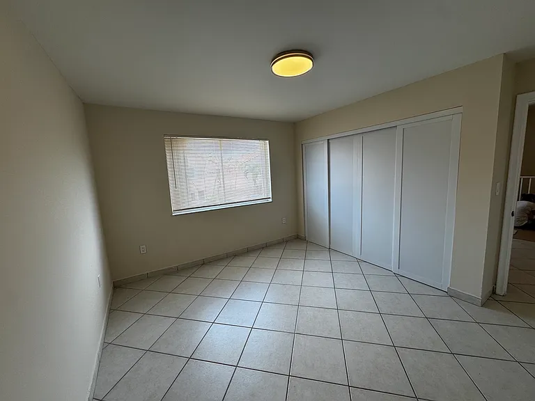 8027 Lake Dr — Photo 12