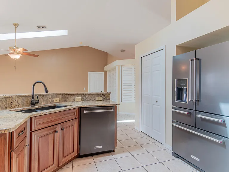 5593 NW Wesley Rd — Photo 25