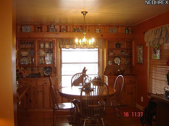 5th image of 590 Birch Hill Dr