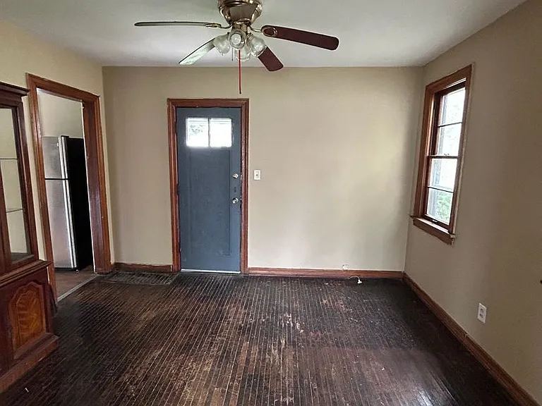 3730 S Harrison St — Photo 2