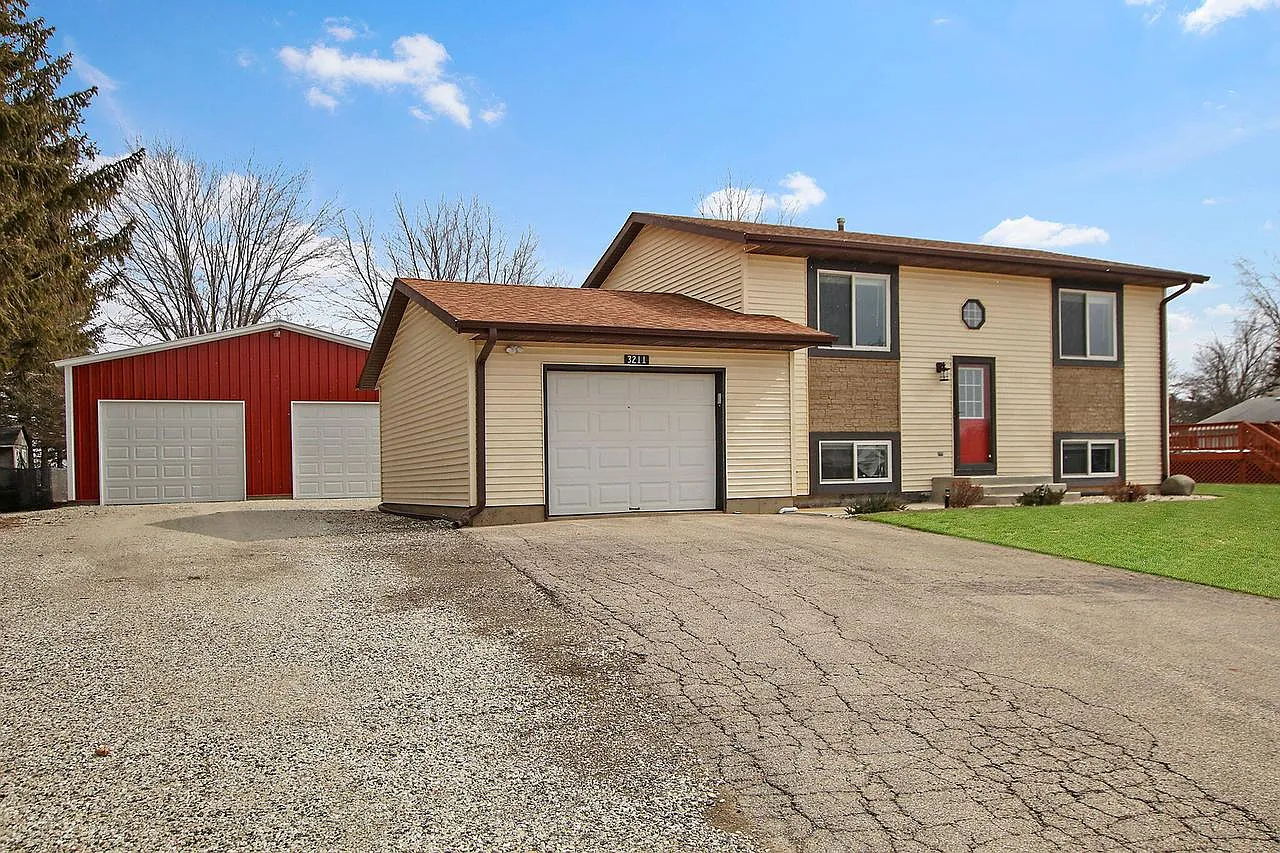 3211 South Beaumont STREET photo 1