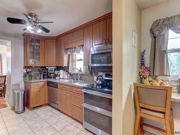 3rd image of 490 Keller Ave