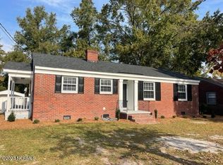 609 Meriwether Ln, Kinston, NC 28501