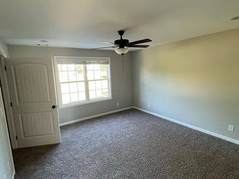 1410 Bluebird Rd — Photo 3