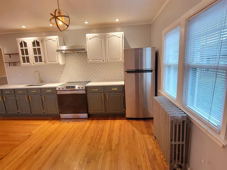 262 Crocus Ave #2 — Photo 6
