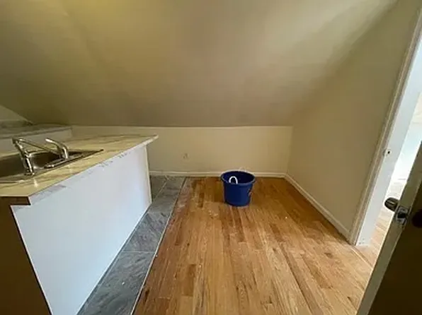 81 Goldsmith Ave #C, Newark, NJ 07112