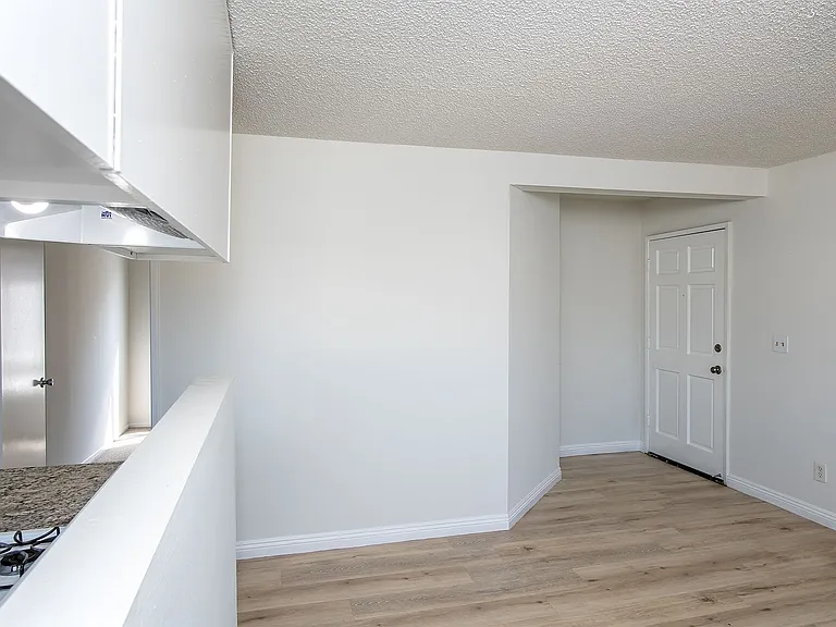 1349 Elm Ave #51 — Photo 4