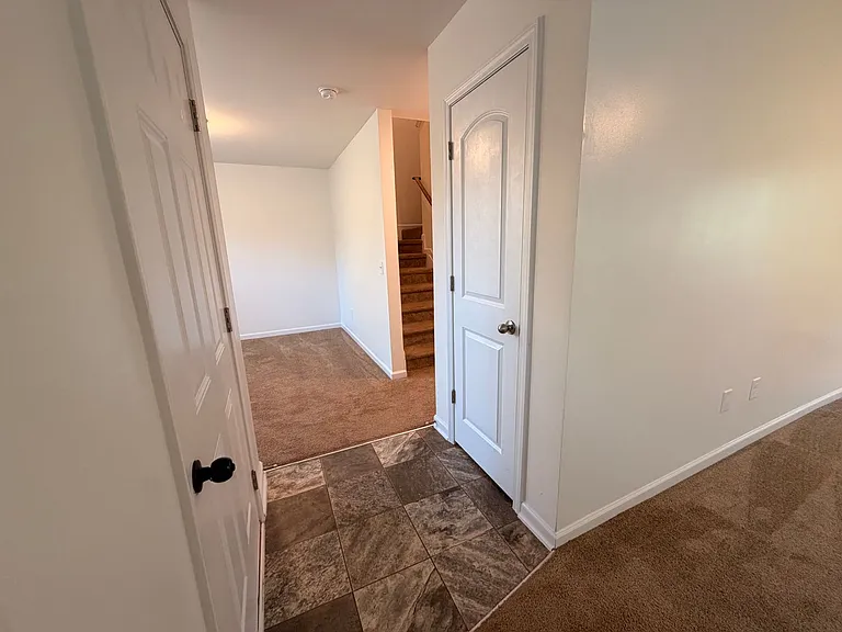 948 Brentwood Park Ln — Photo 9