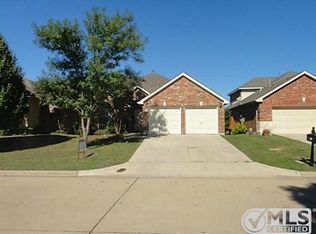 9709 Links Fairway Dr, Rowlett, TX 75089