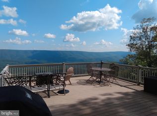 196 Justin Rd, Great Cacapon, WV 25422