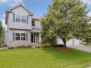 1149 S Windmill Crk, Waconia, MN 55387