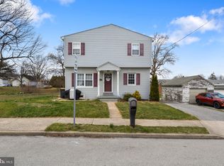 232 N Main St, Manchester, PA 17345