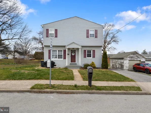 232 N Main St, Manchester, PA 17345