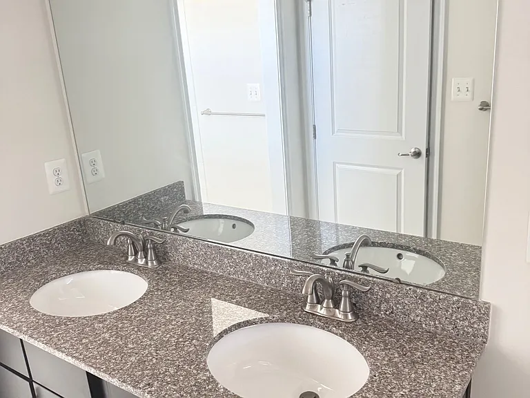 14401 Sandy Ridge Ln #14401 — Photo 3