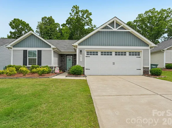 4511 Hunton Dale Rd NW, Concord, NC 28027