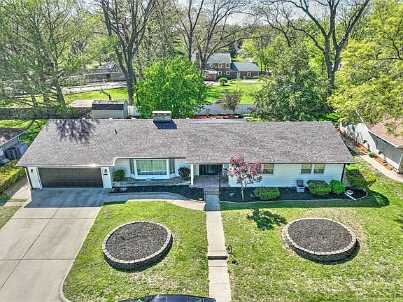 2nd image of 5 Eastmoreland Pl